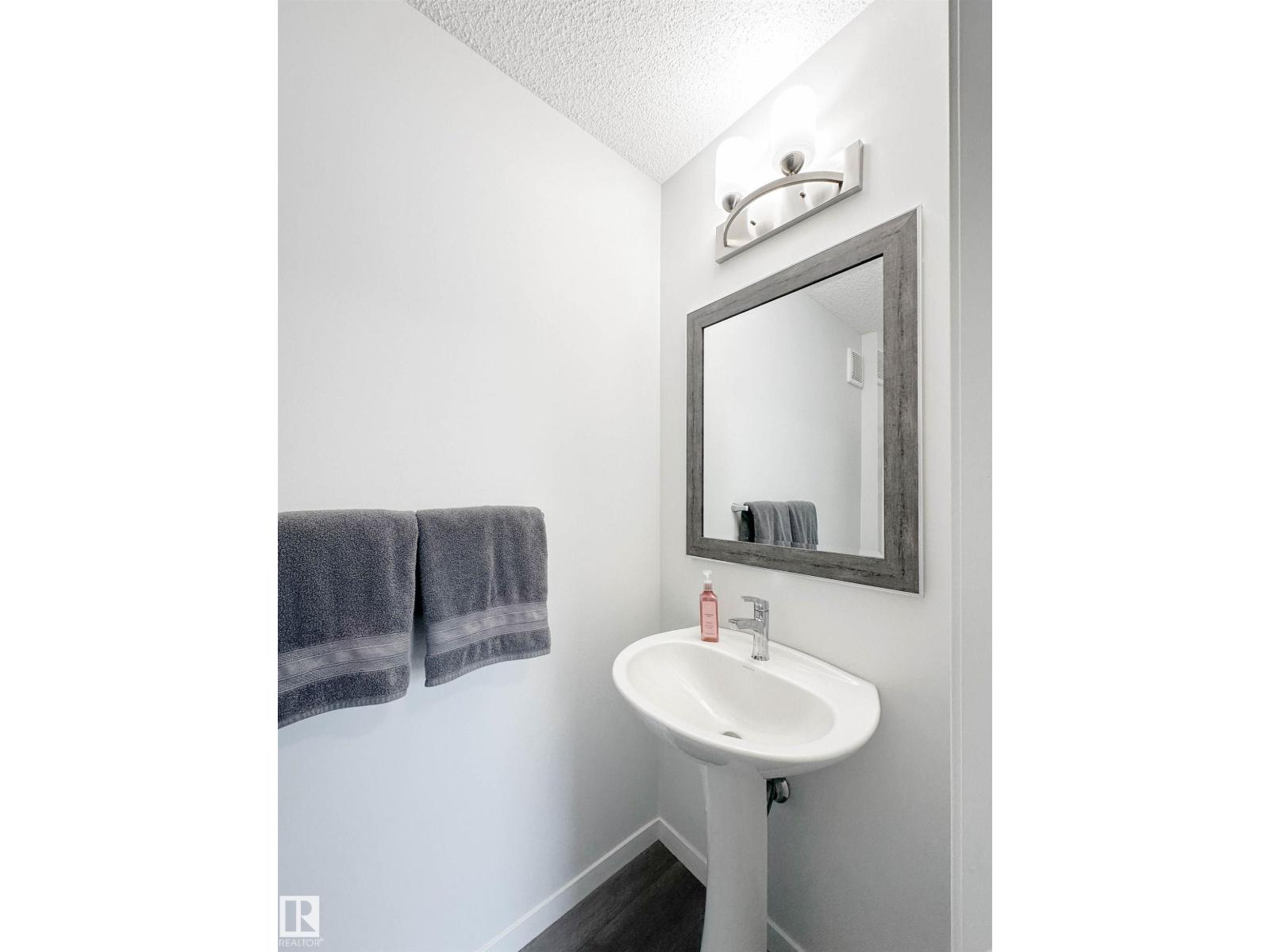 1270 ROSENTHAL BV NW - 22