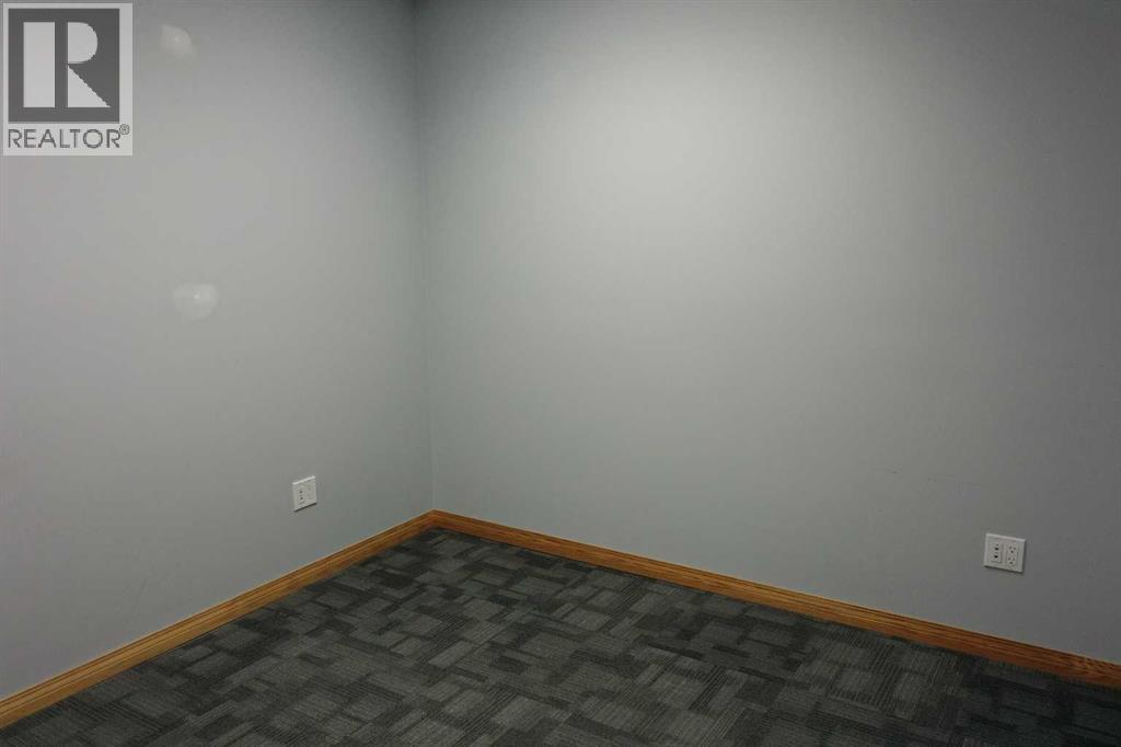 5800 66 Avenue - Photo 15