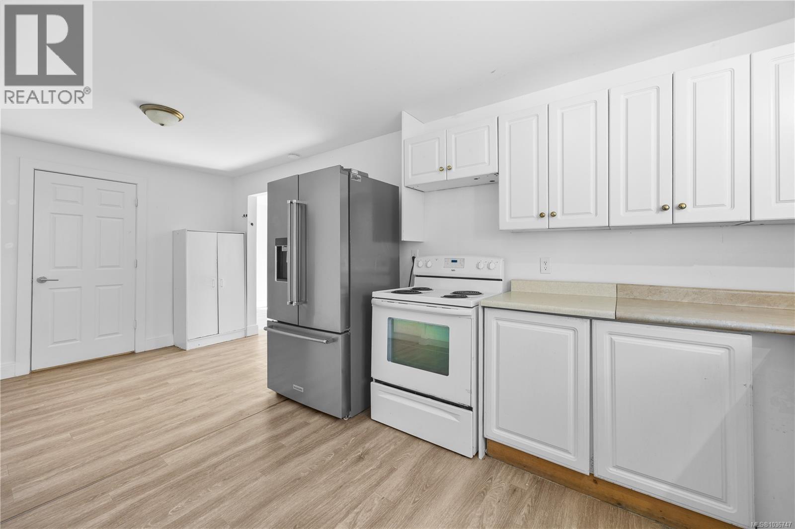228 View St - 16