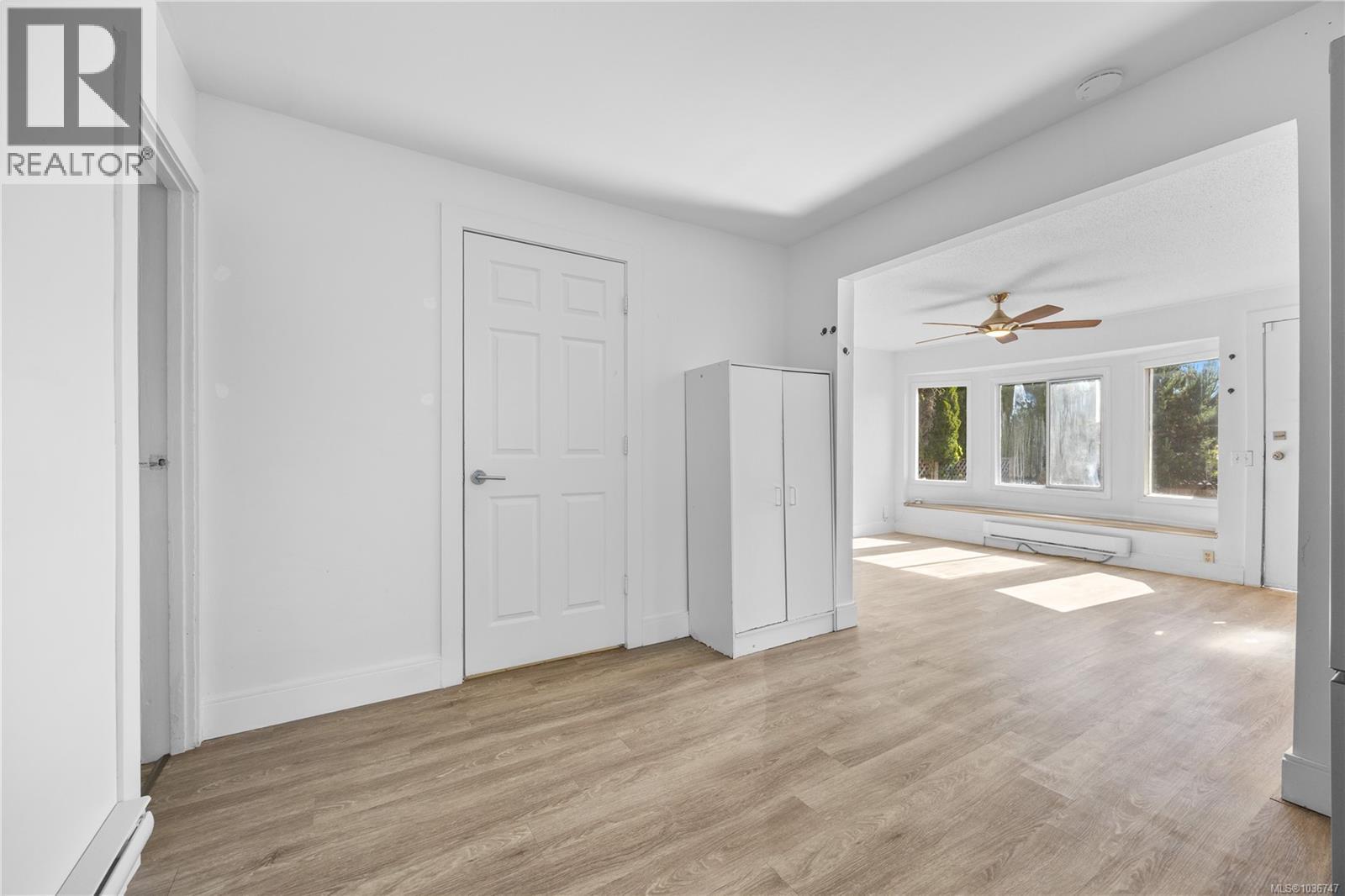 228 View St - 25
