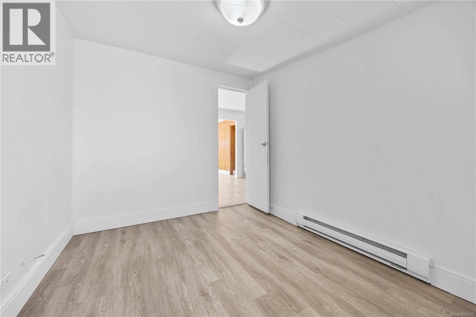 228 View St - 18