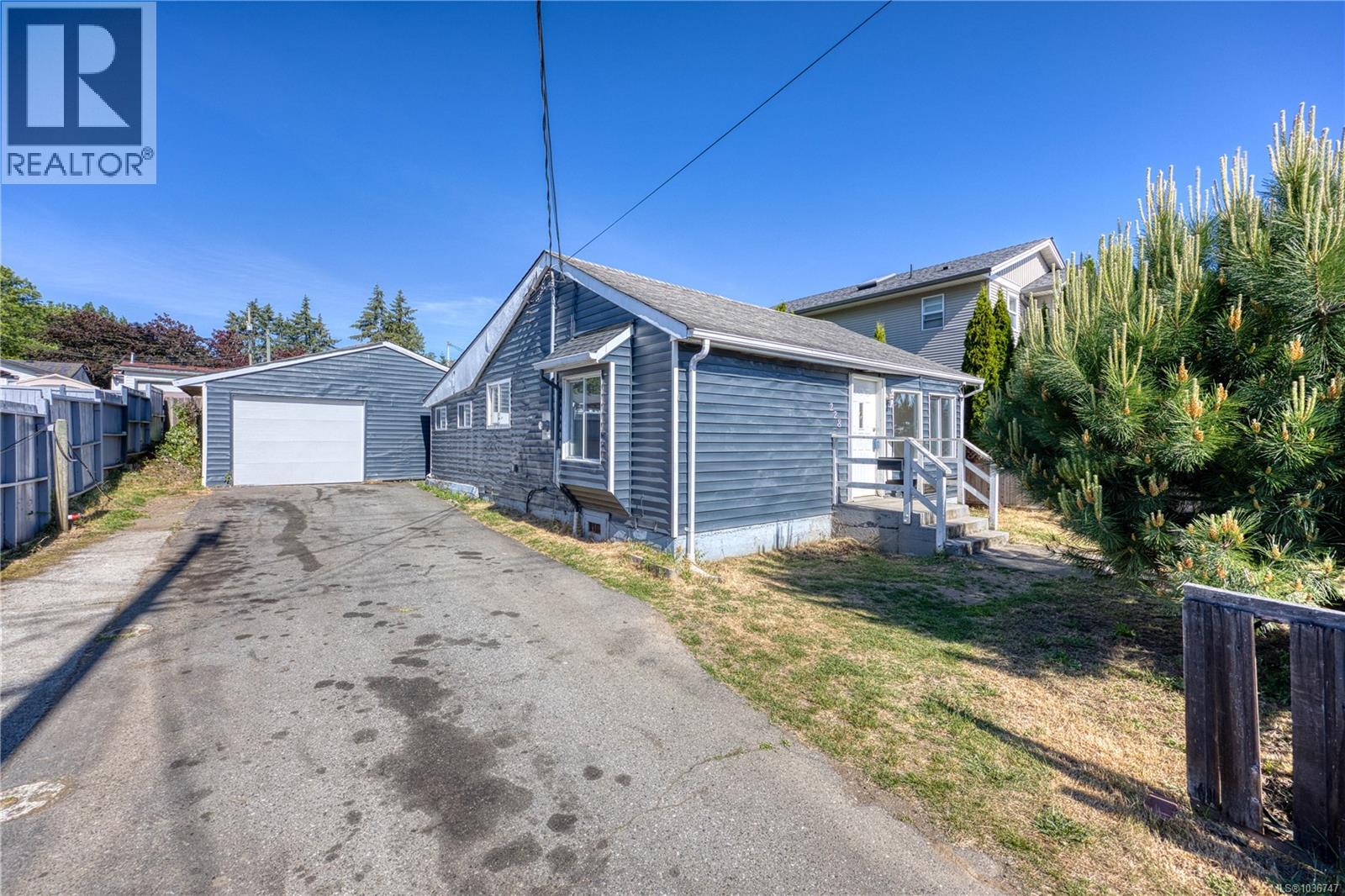 228 View St - 32