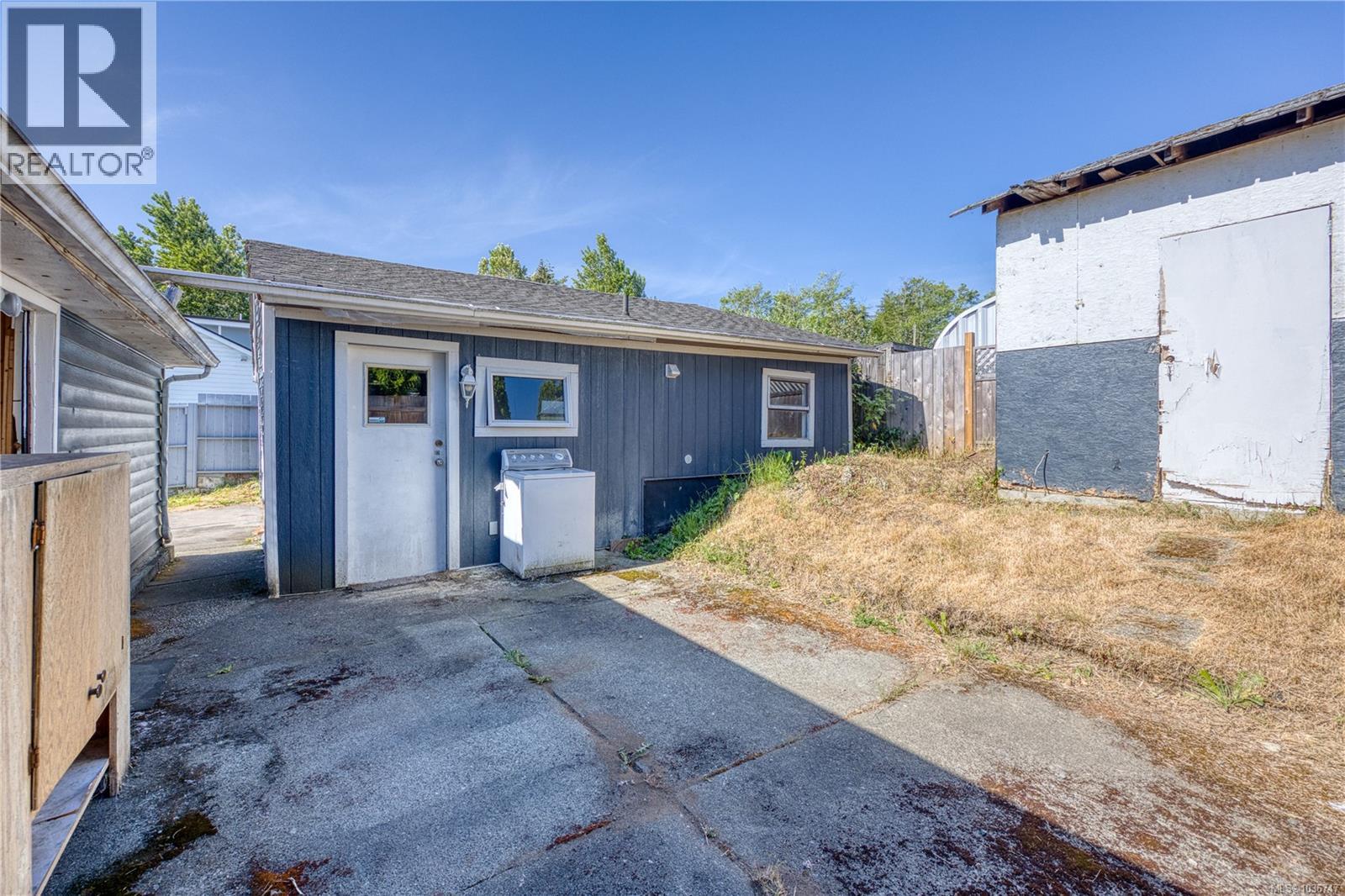 228 View St - 30