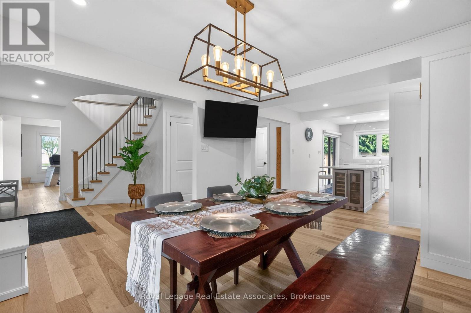 382 NELLES ROAD N - 10