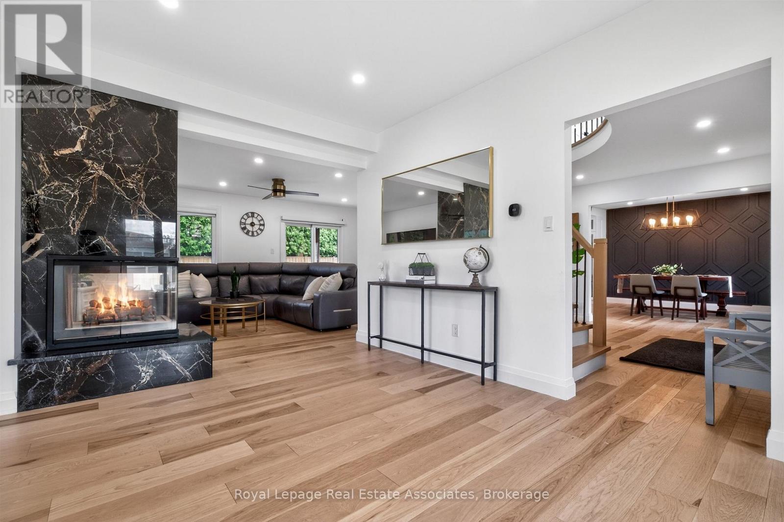382 NELLES ROAD N - 11