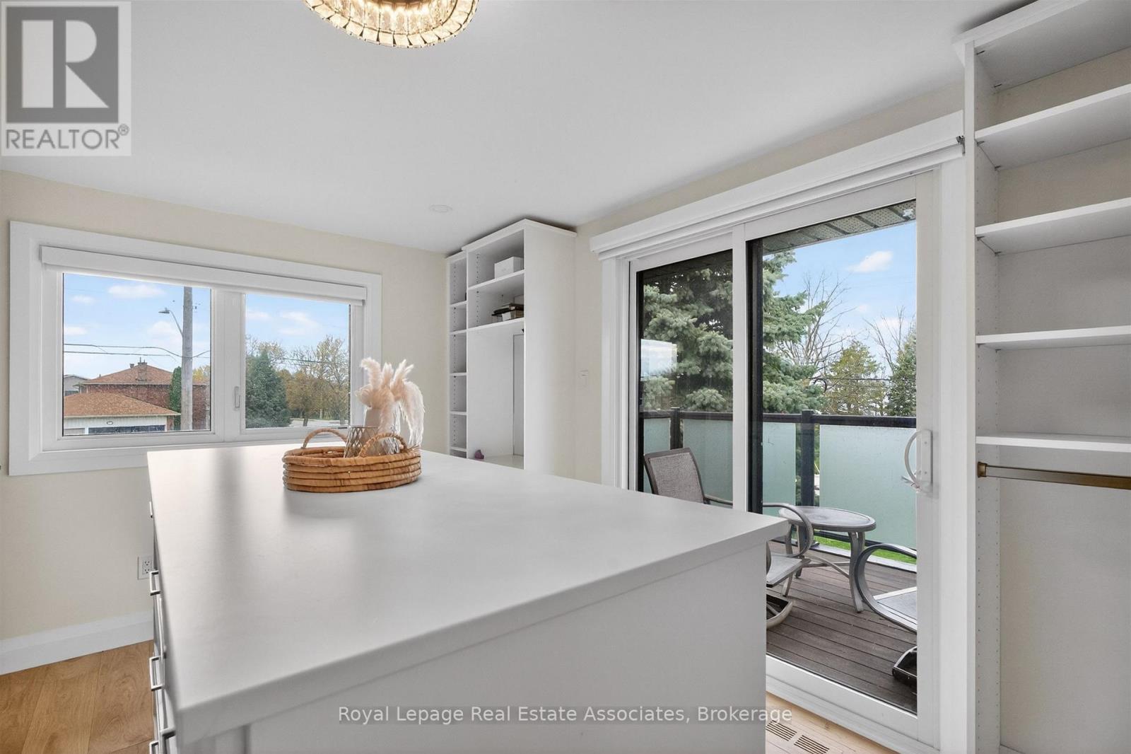 382 NELLES ROAD N - 27