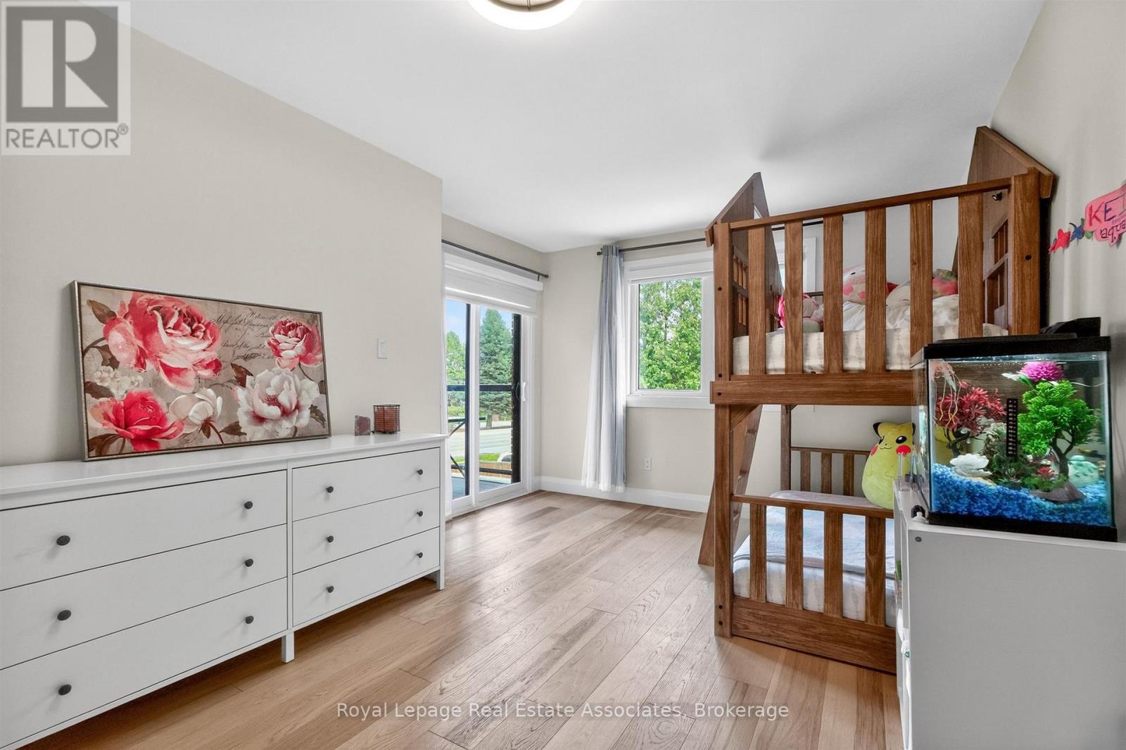 382 NELLES ROAD N - 32