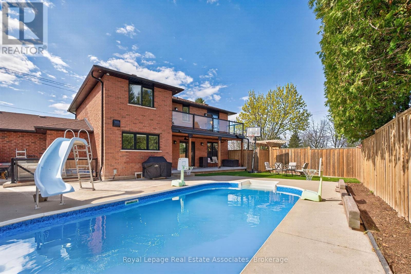 382 NELLES ROAD N - 44