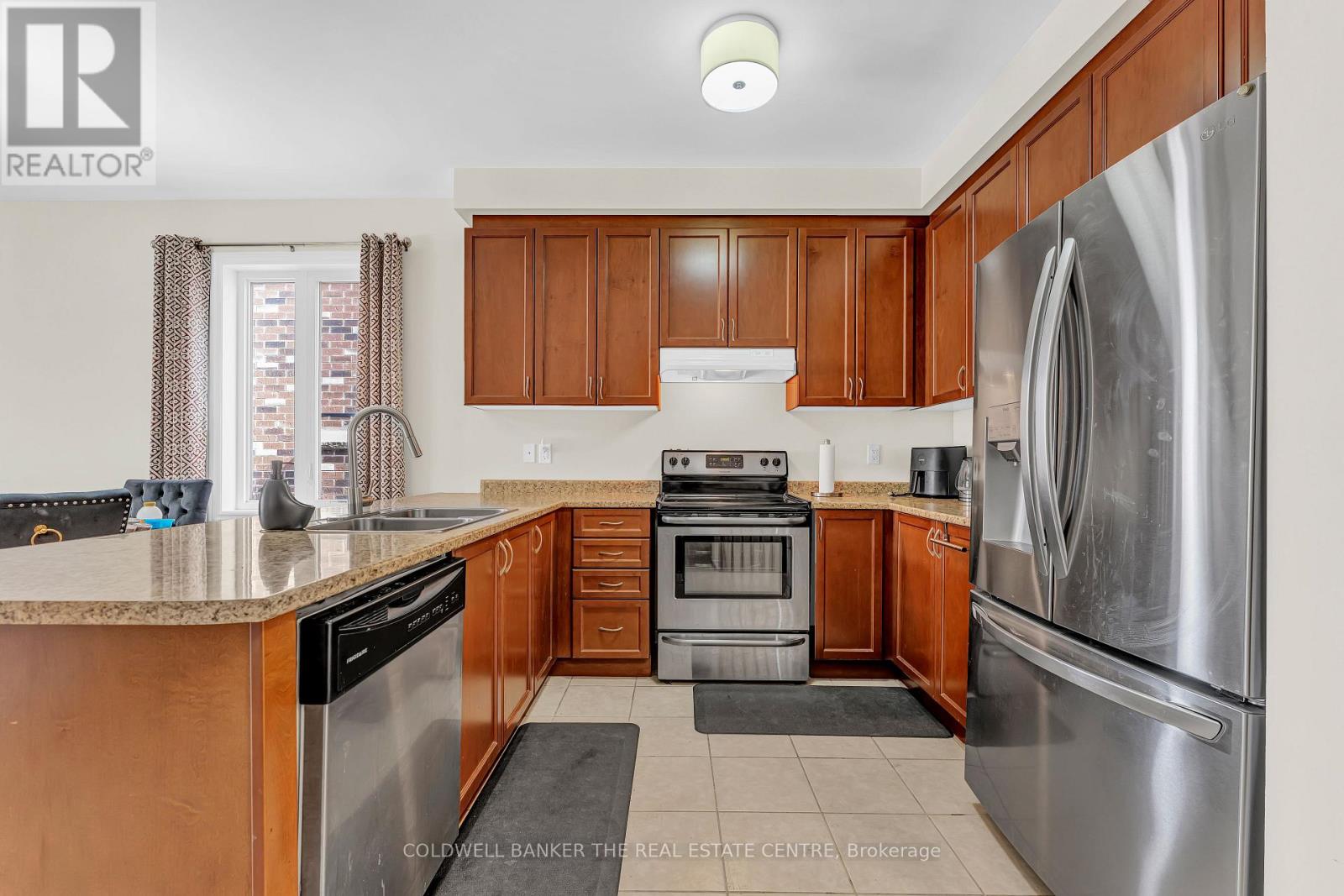 216 PALMER LANE - 16