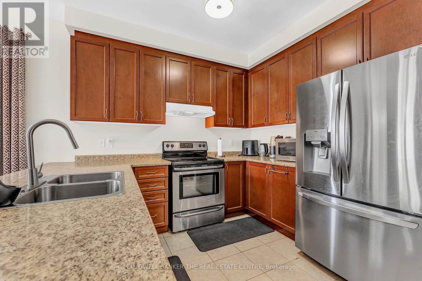 216 PALMER LANE - 17