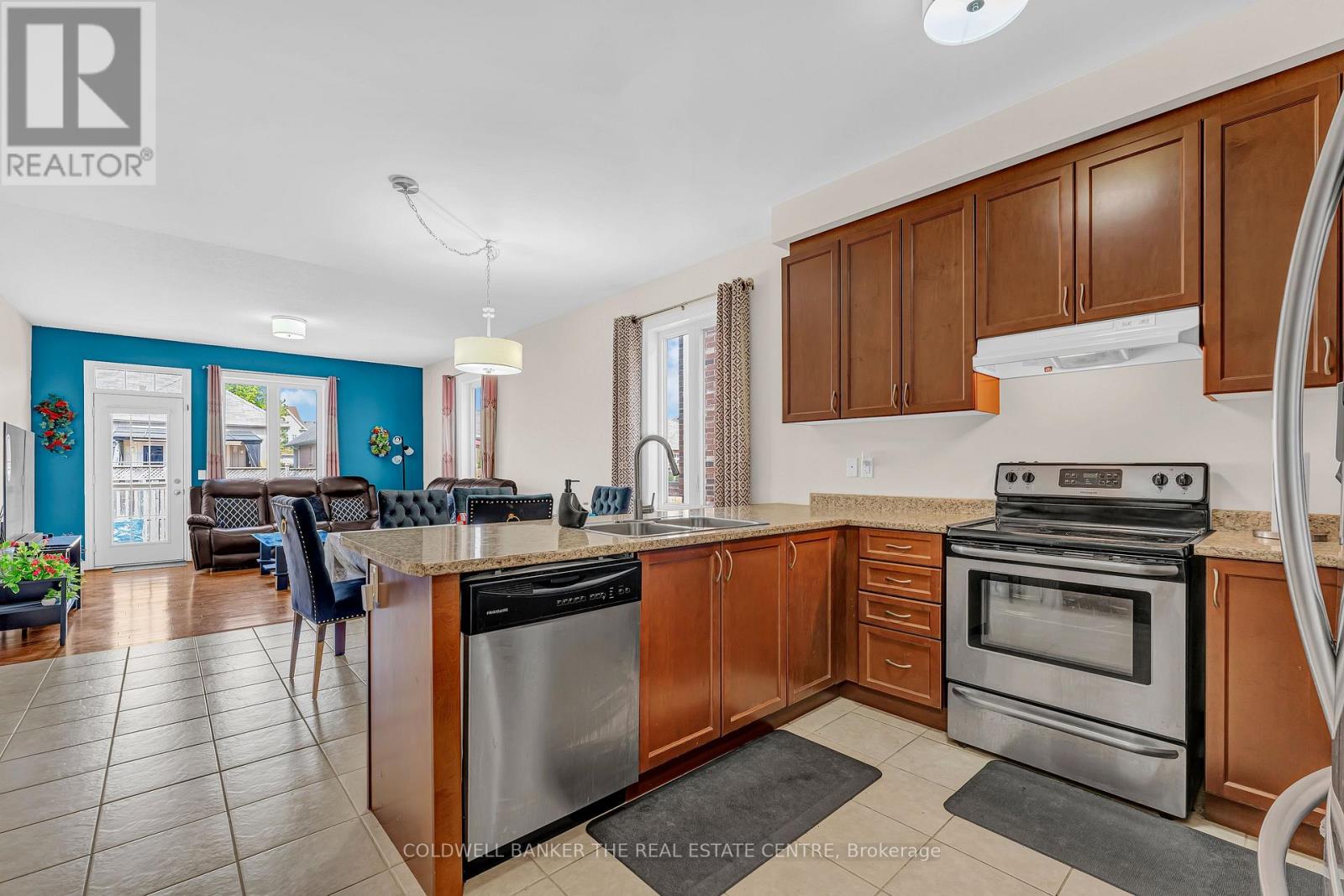 216 PALMER LANE - 18