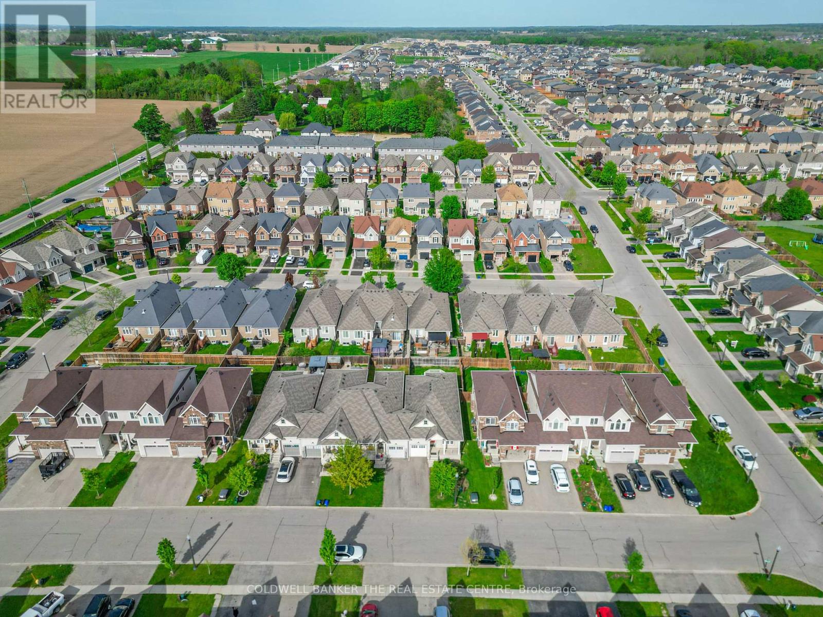 216 PALMER LANE - 3