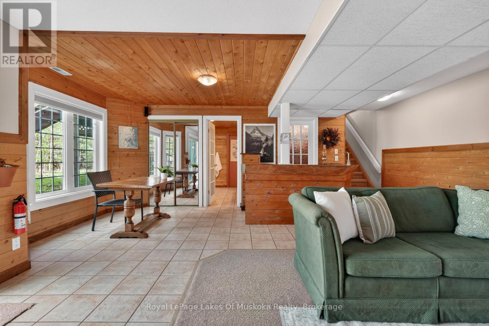 19 THE GRANITE BLUFF - 34