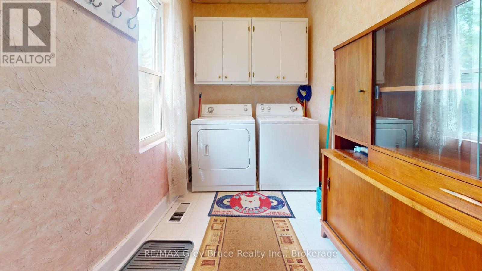 236 2ND AVENUE S - 13
