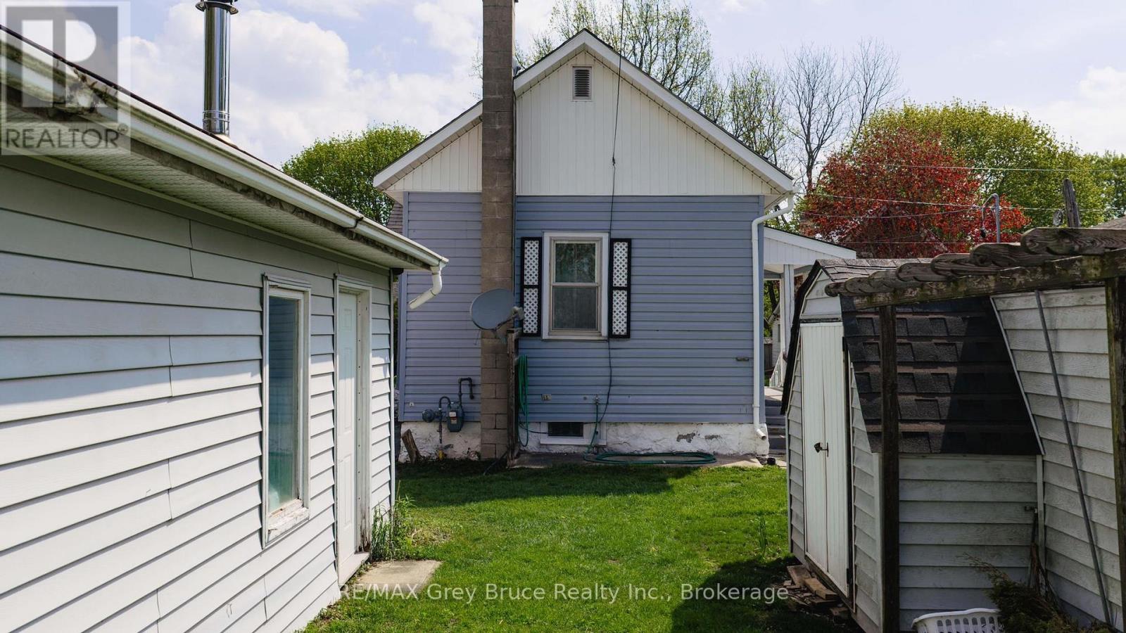236 2ND AVENUE S - 16