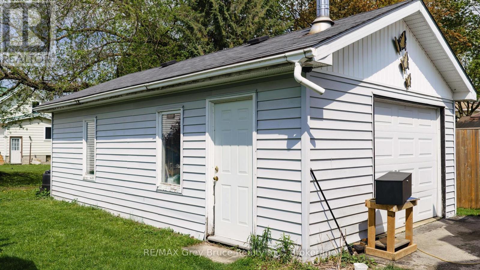 236 2ND AVENUE S - 18