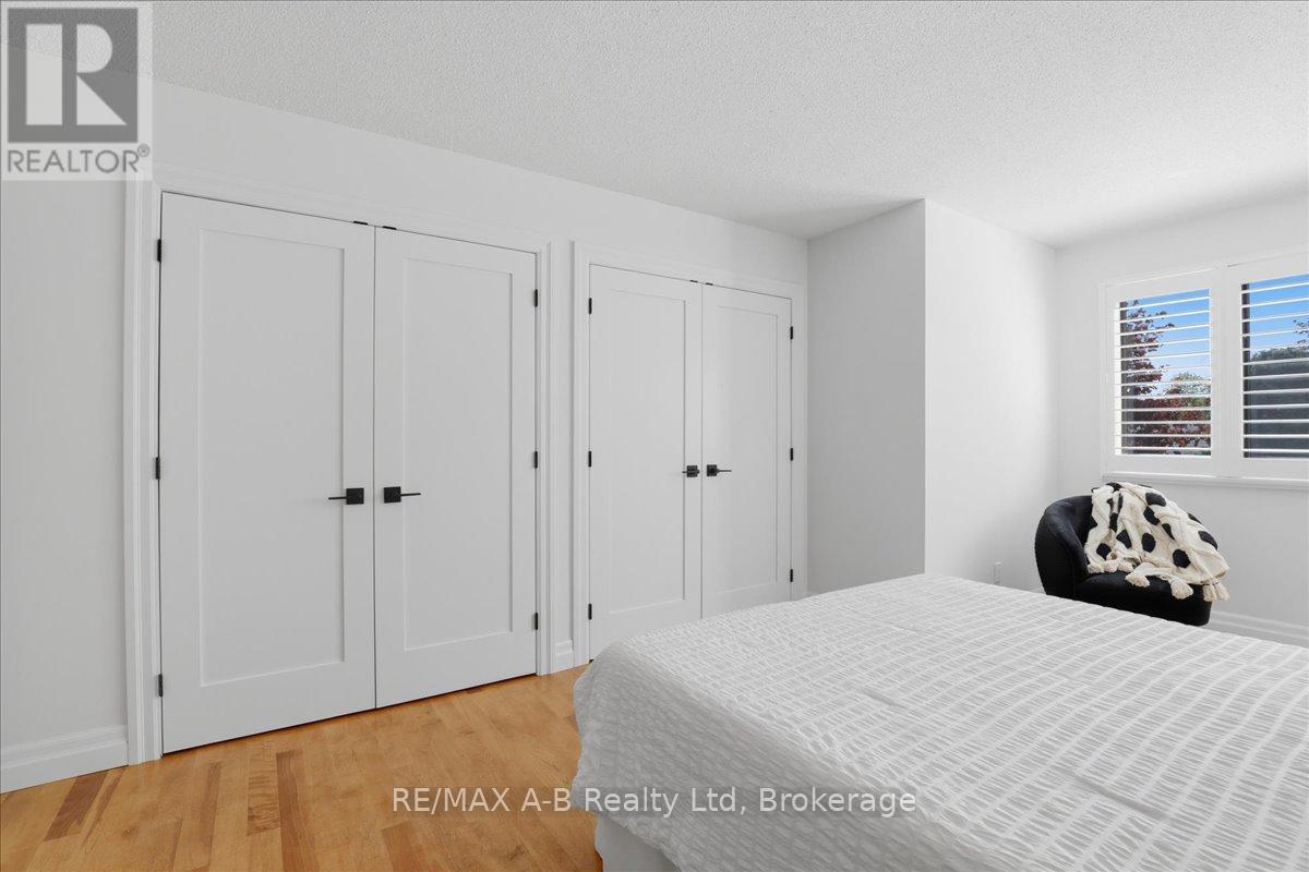 90 WADDELL STREET - 36