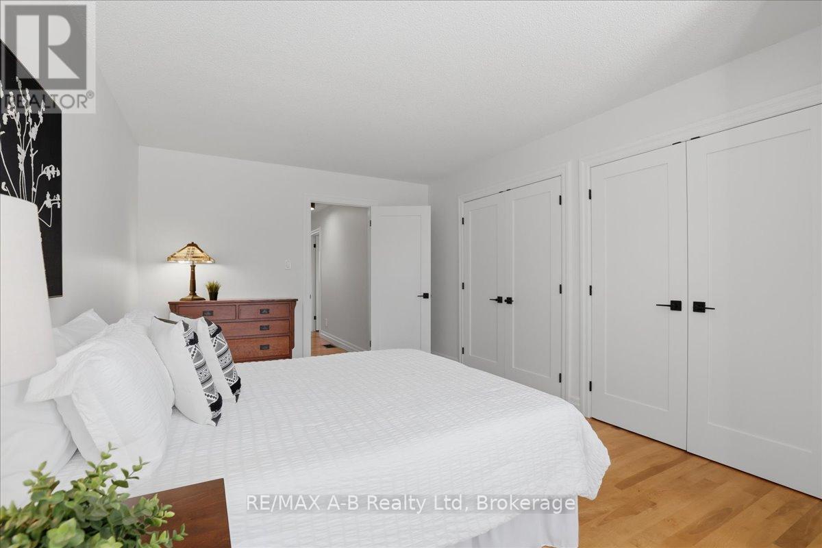 90 WADDELL STREET - 37
