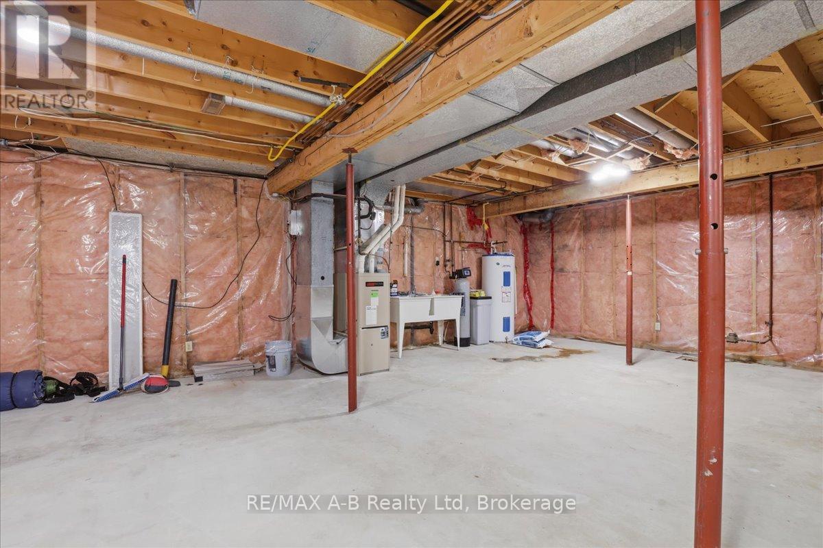 90 WADDELL STREET - 39