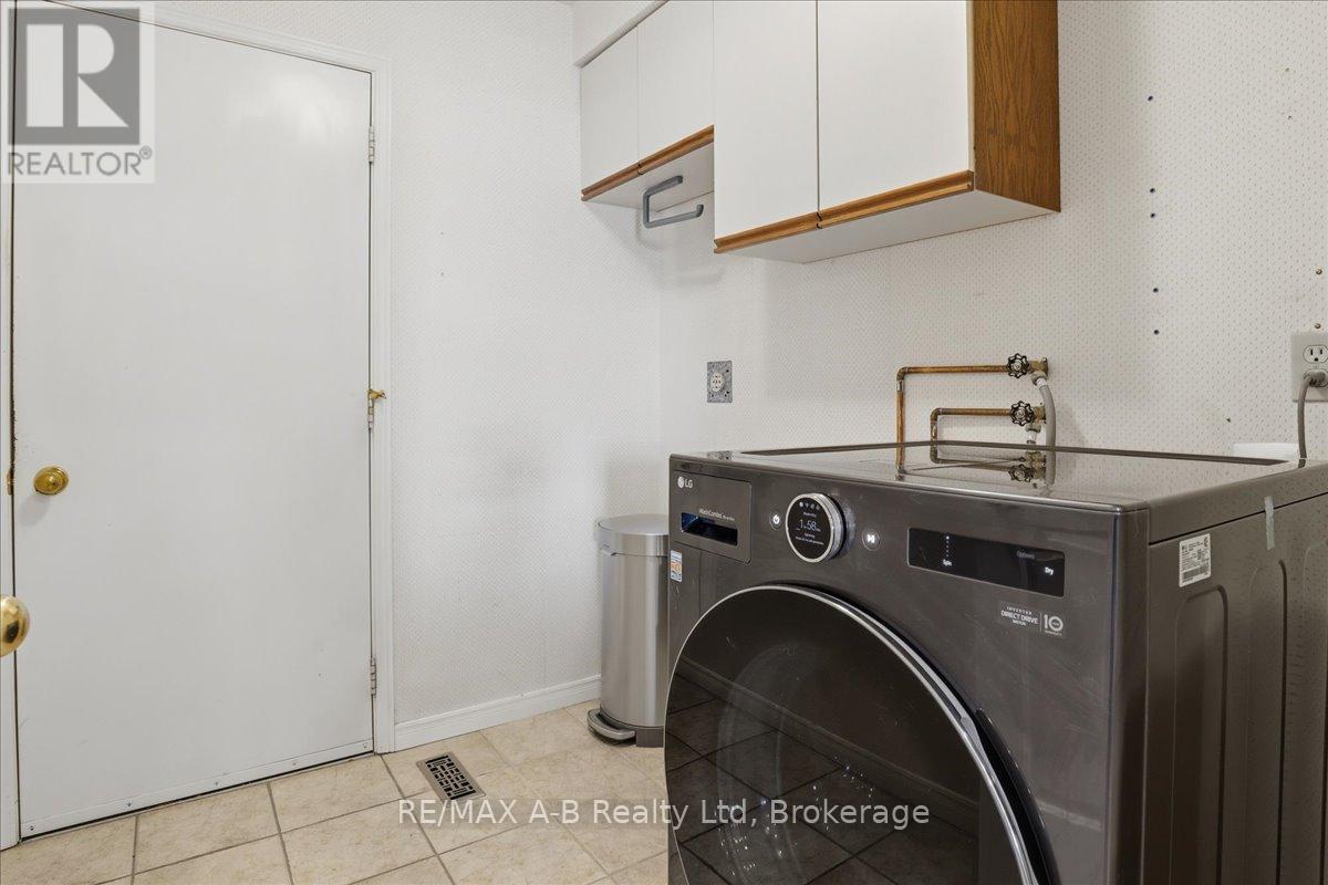 90 WADDELL STREET - 42