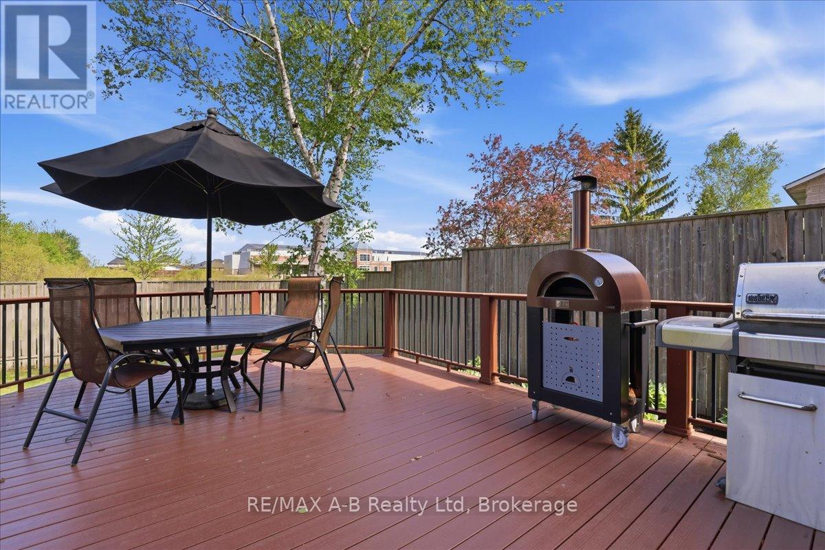 90 WADDELL STREET - 5