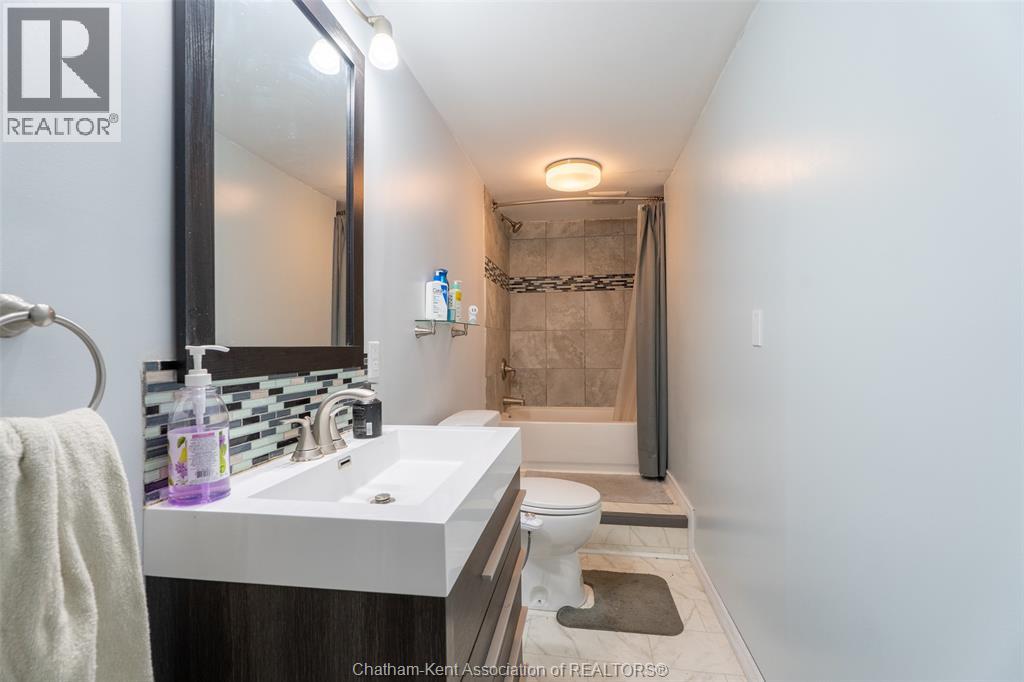 363 Lacroix STREET - 21