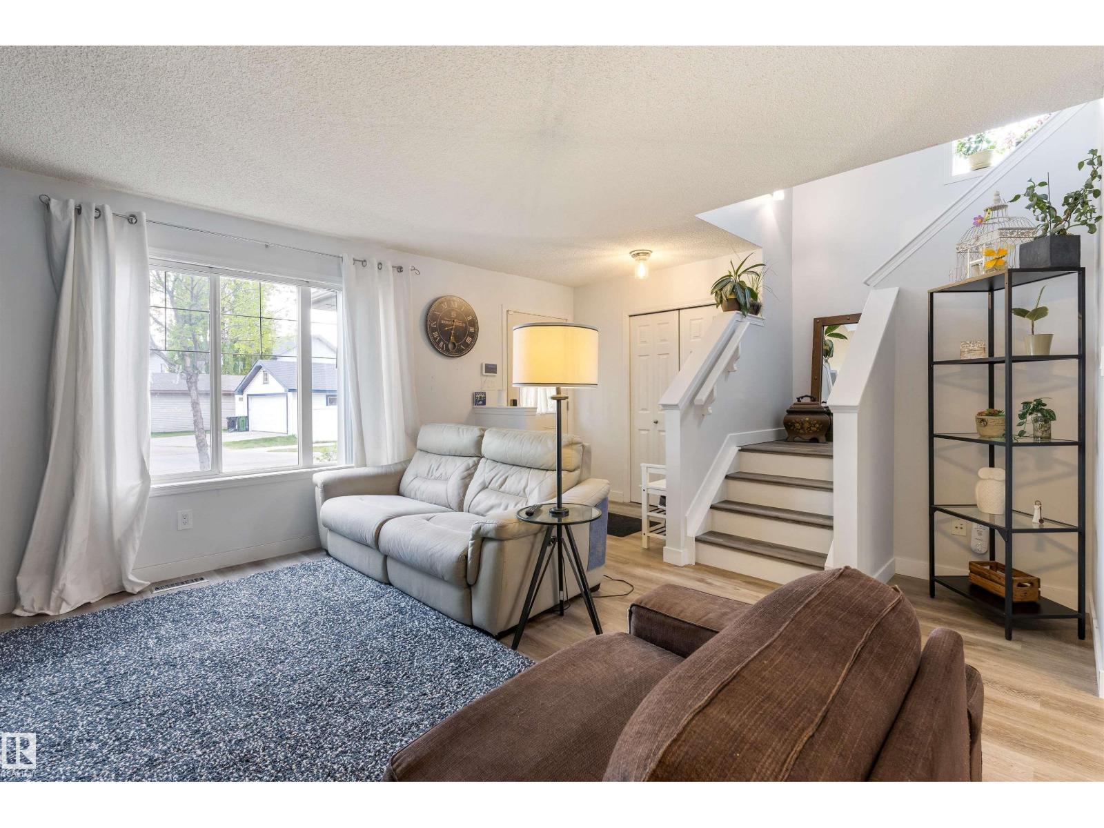 5504 STEVENS CR NW - Image 2