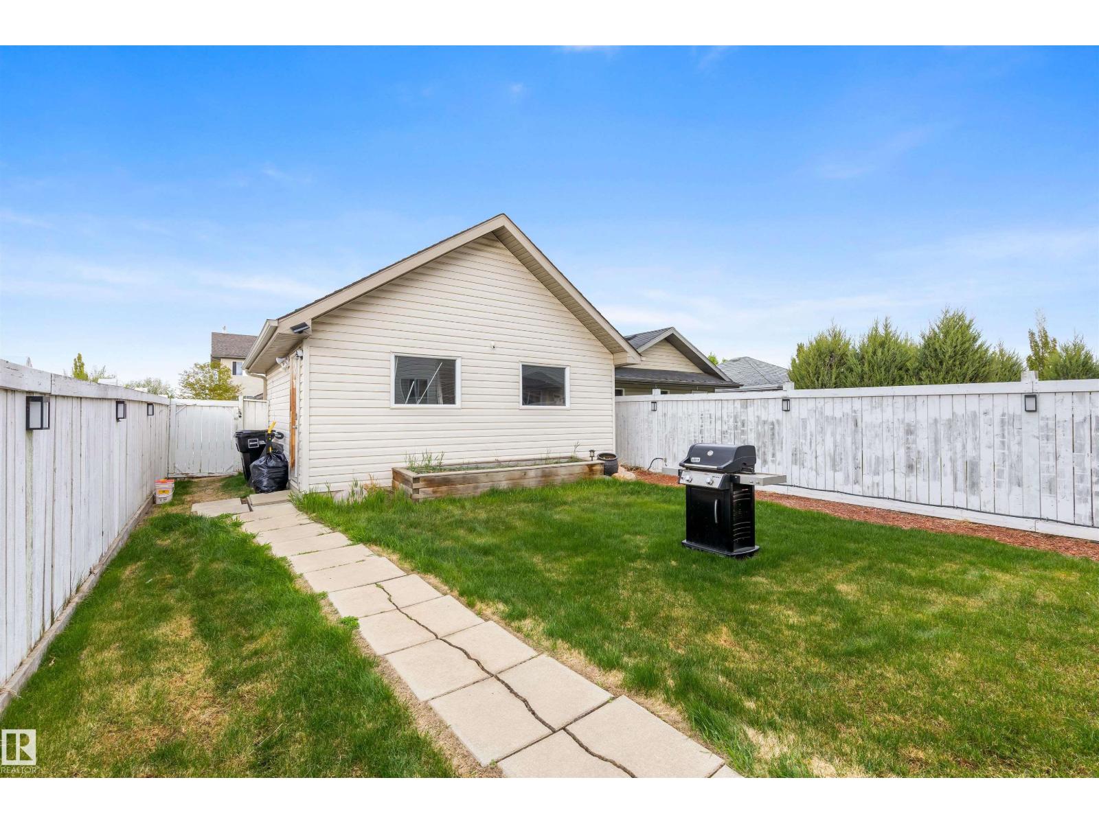 5504 STEVENS CR NW - 20