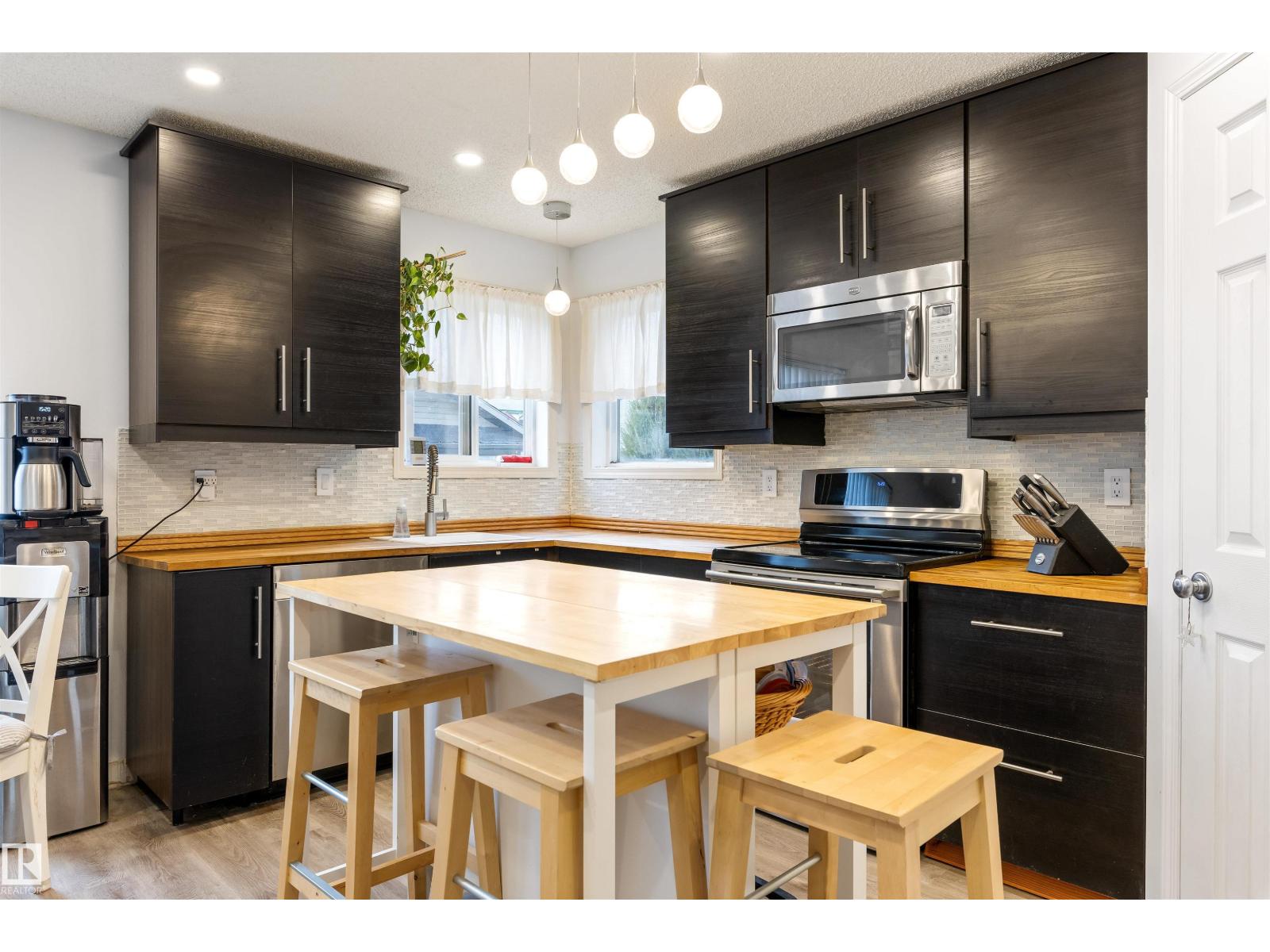 5504 STEVENS CR NW - 7