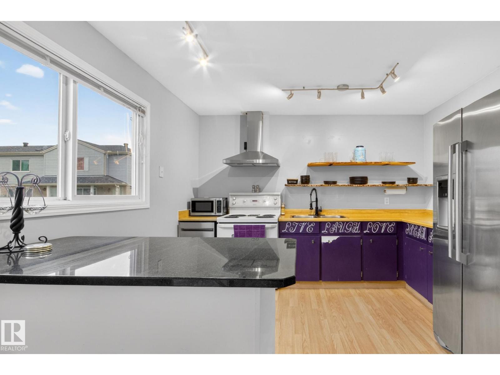 #11 2131 OAK ST — photo 14
