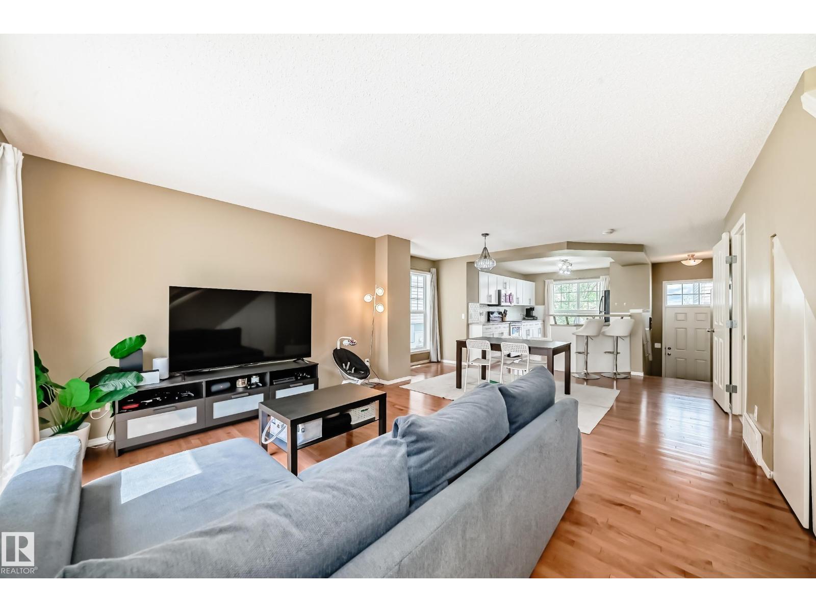 #68 2051 Towne Centre BV NW - 19