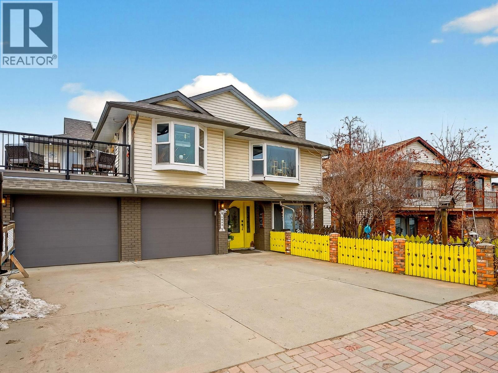 2952 Clapperton Avenue - 1