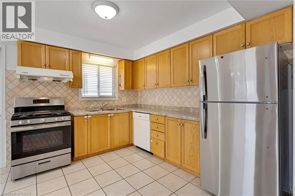 359 HIGHBROOK Crescent - 12