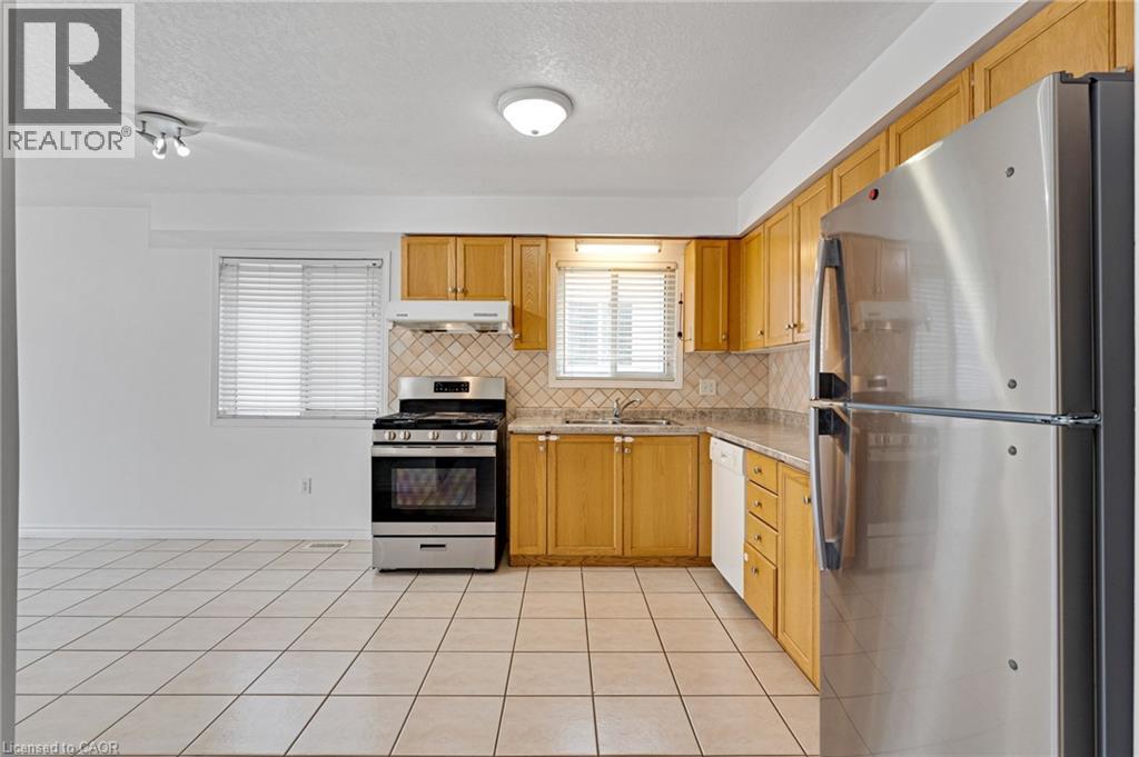 359 HIGHBROOK Crescent - 13