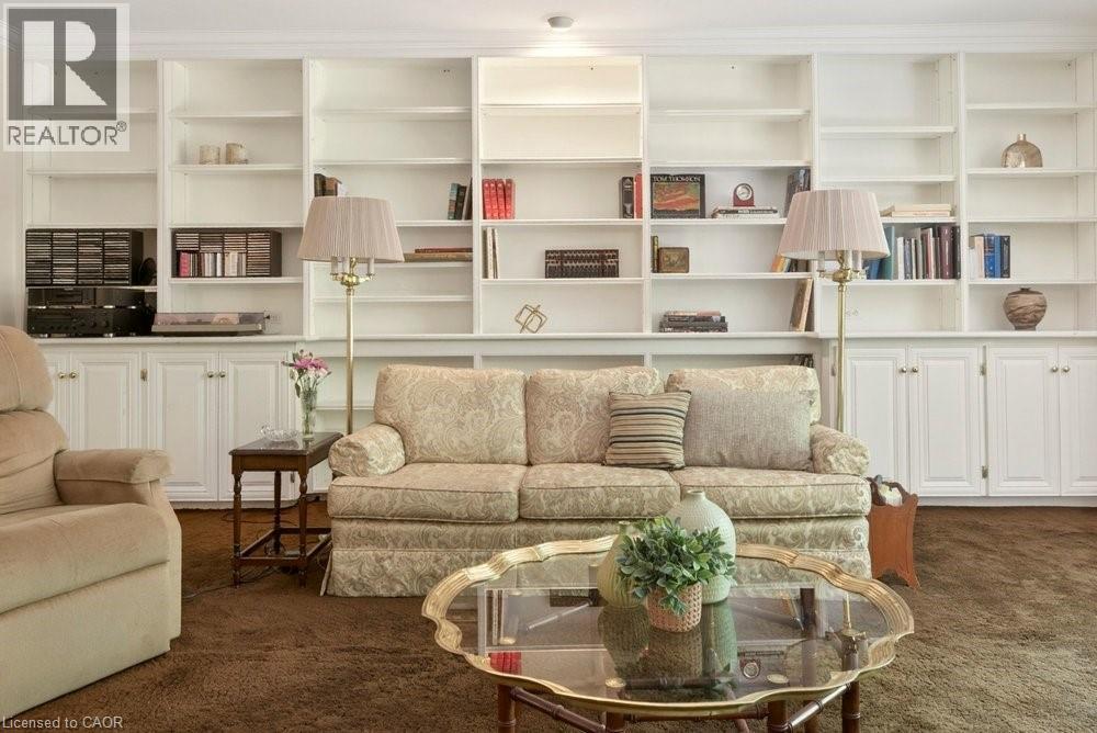 399 HESS Street S - 14
