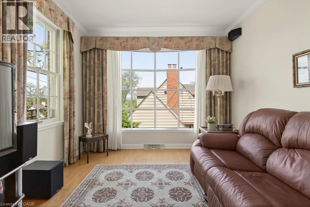 399 HESS Street S - 24