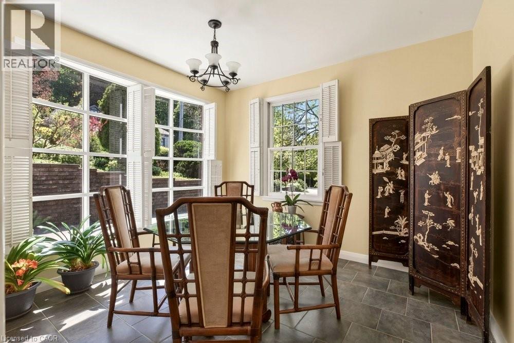 399 HESS Street S - 25