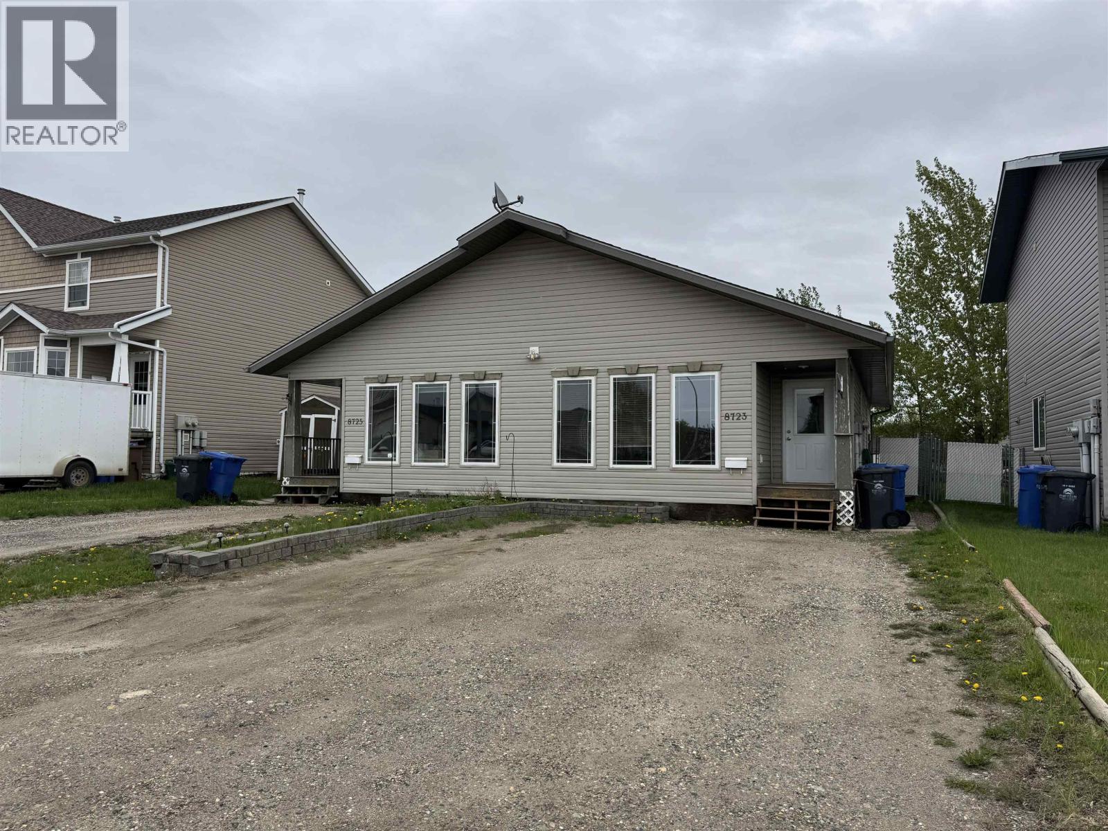 8723-8725 79A STREET - 14