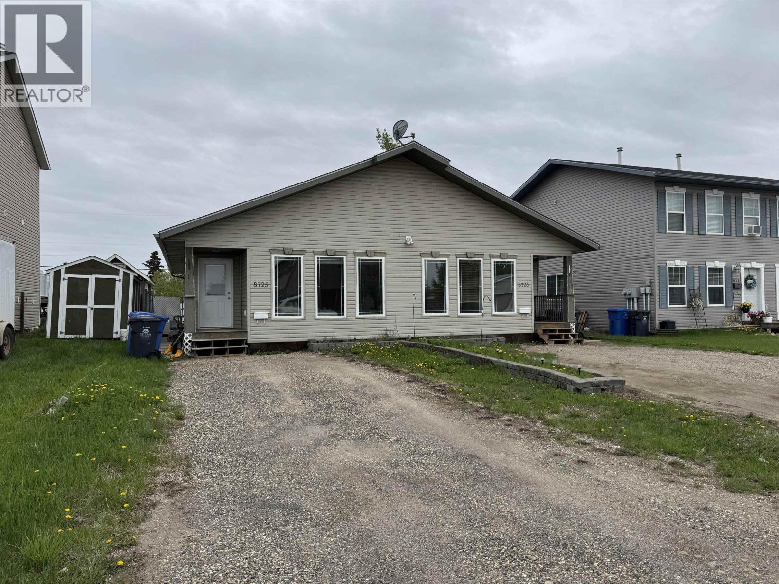 8723-8725 79A STREET - 13
