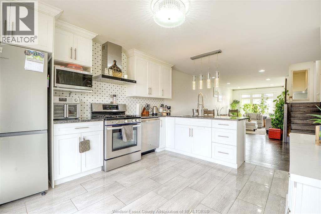 212 ADAMS AVENUE - 13