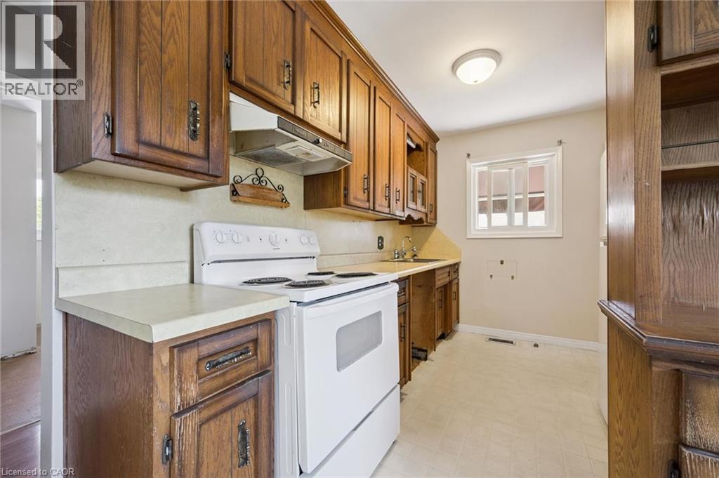 190 VANIER Drive - 11
