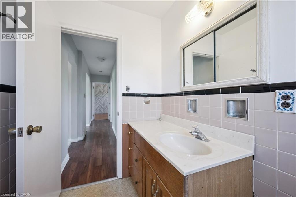 190 VANIER Drive - 21