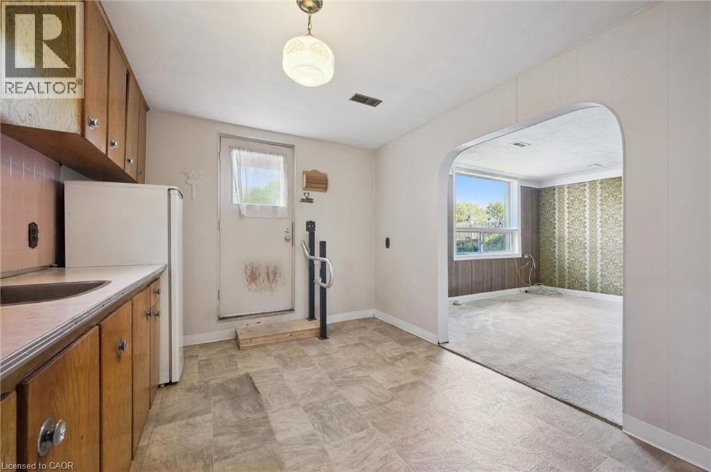 190 VANIER Drive - 26