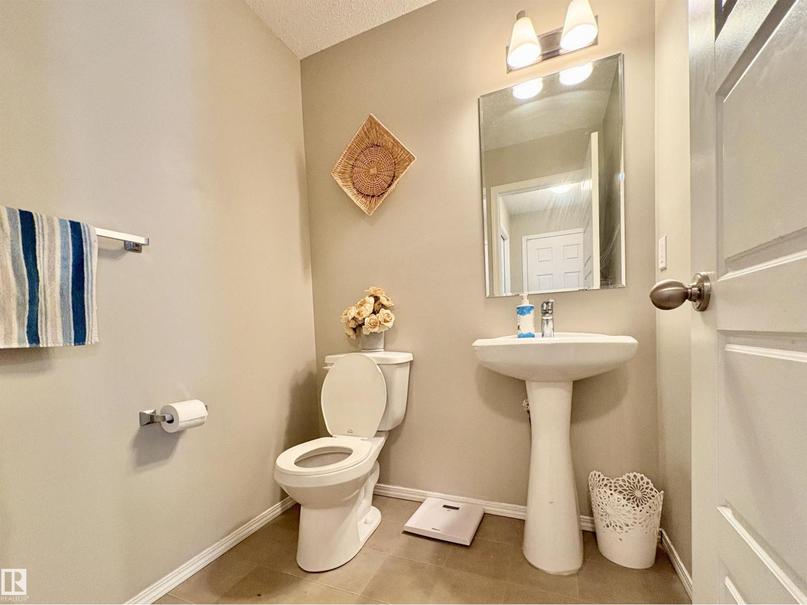 2344 71 ST SW SW - 11