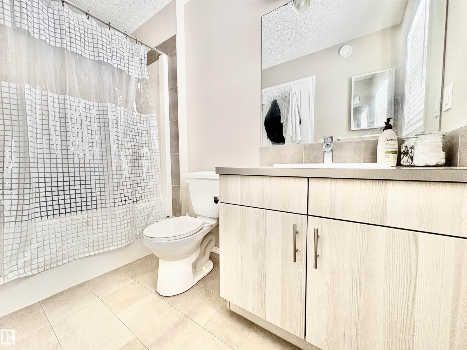 2344 71 ST SW SW - 29