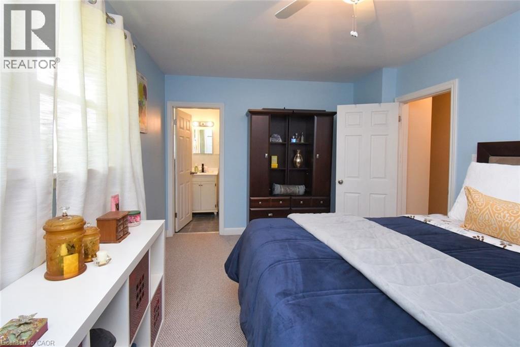 33 BURWELL Avenue - 15