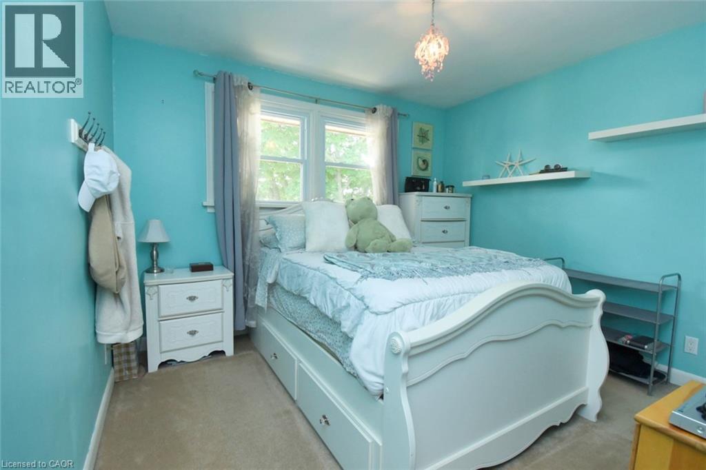 33 BURWELL Avenue - 21