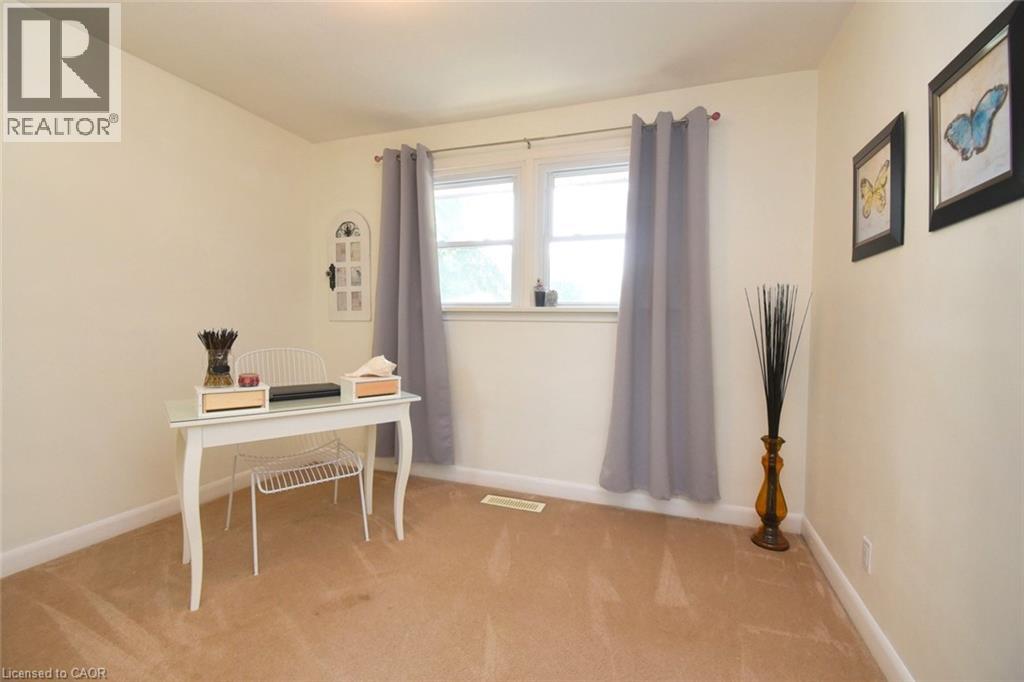33 BURWELL Avenue - 22