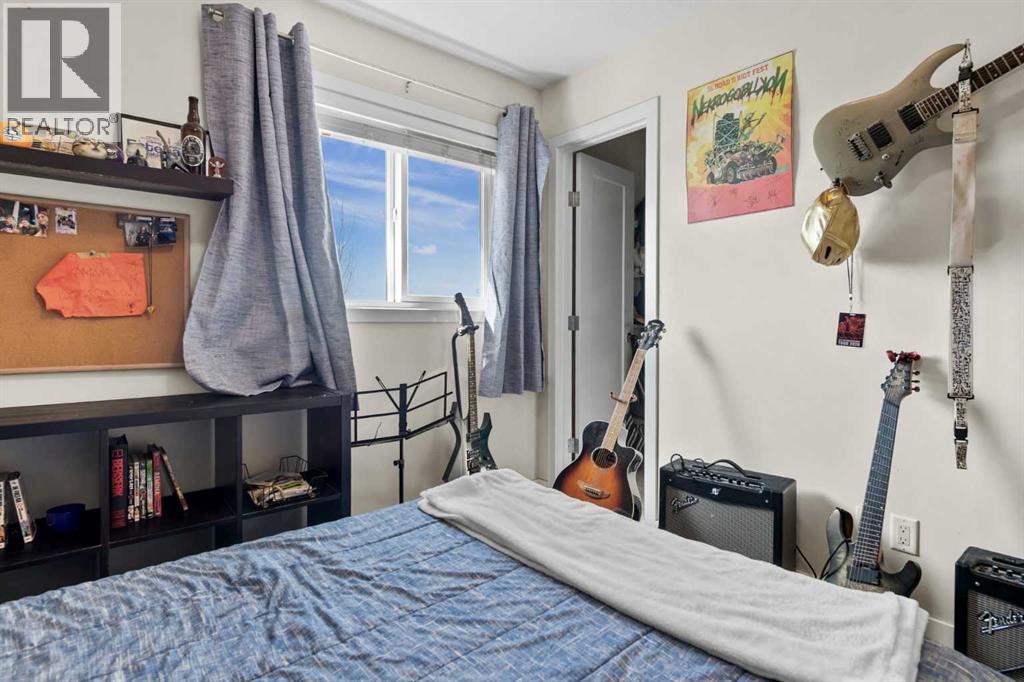 204 Walden Parade SE - 36