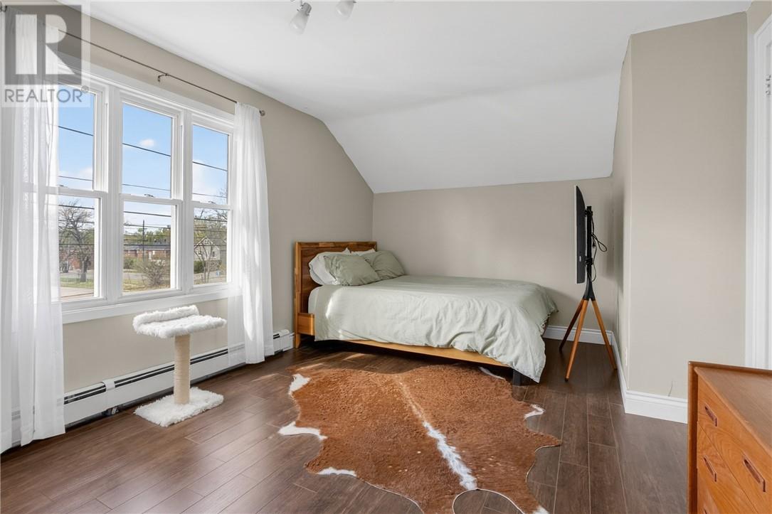 401 Wembley Drive - 12